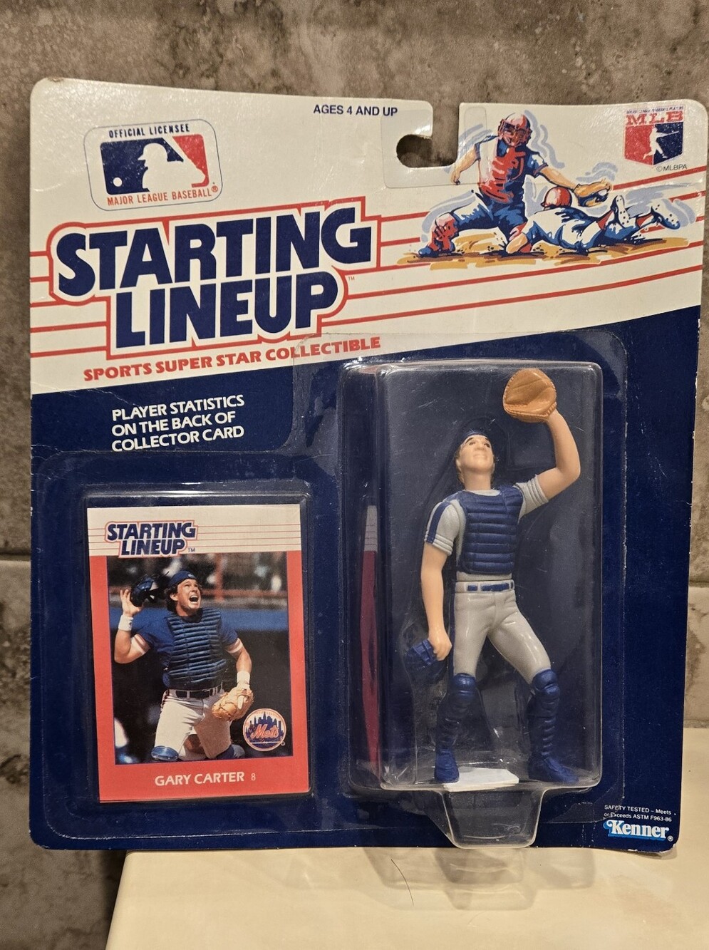 1988 Starting Lineup New York Mets Gary Carter Collectable Figure & Card #85440